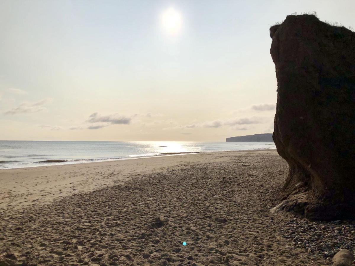 Sandy Bay Hideaway Filey Extérieur photo